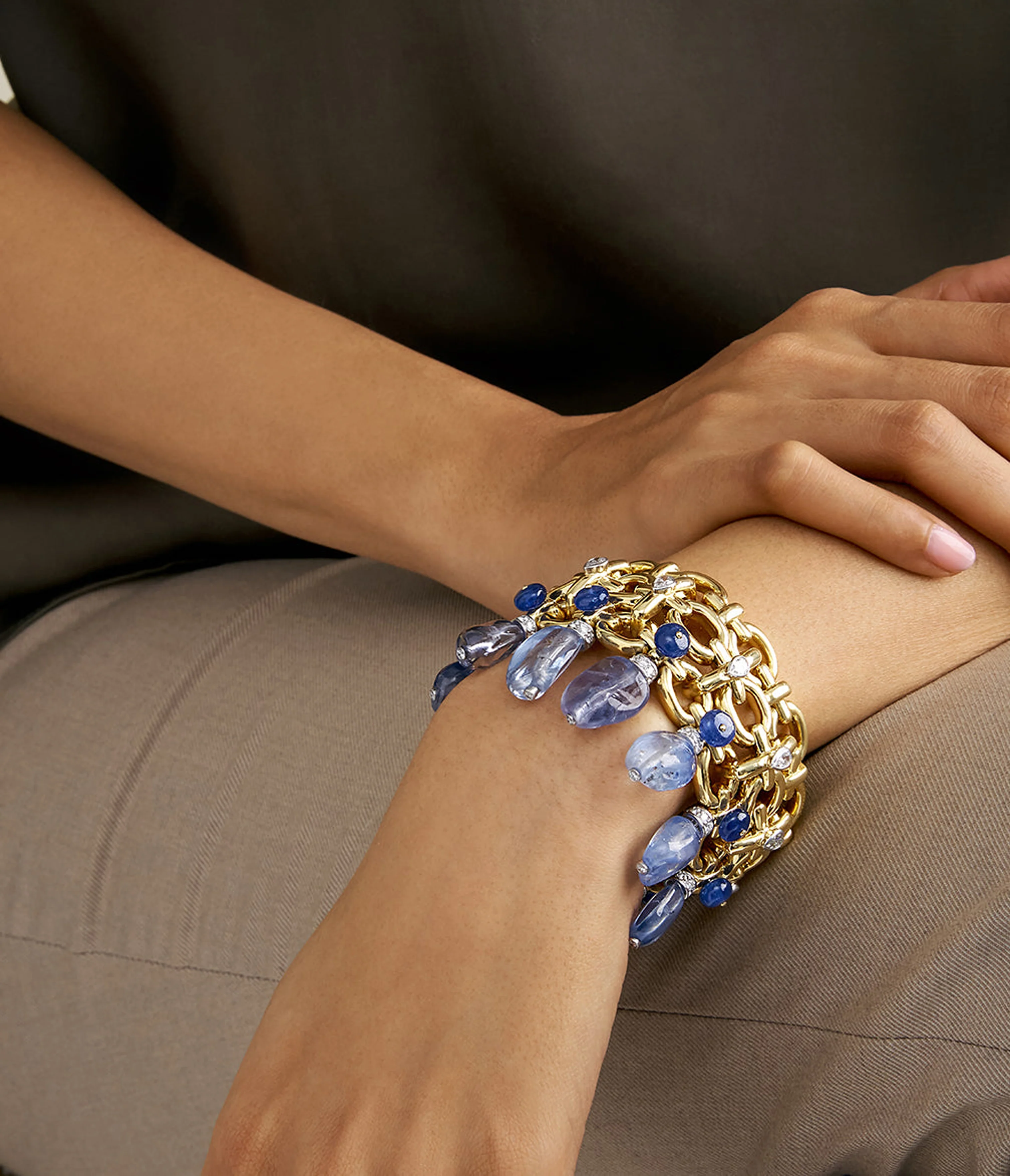 Brocade Bracelet, Diamonds, Sapphire - Image 2